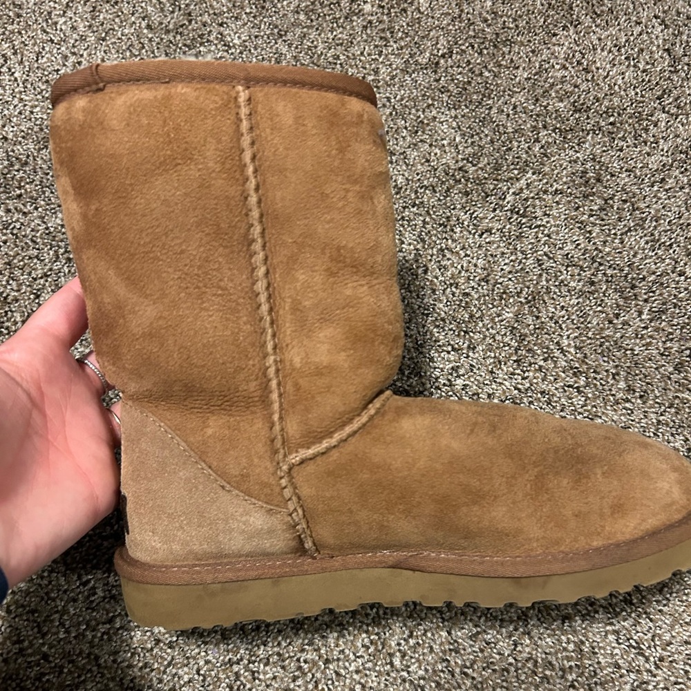 UGG BOOT CHESTNUT